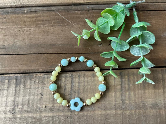 Bracelet en perles de verre et sa fleur ( turquoise, jaune)